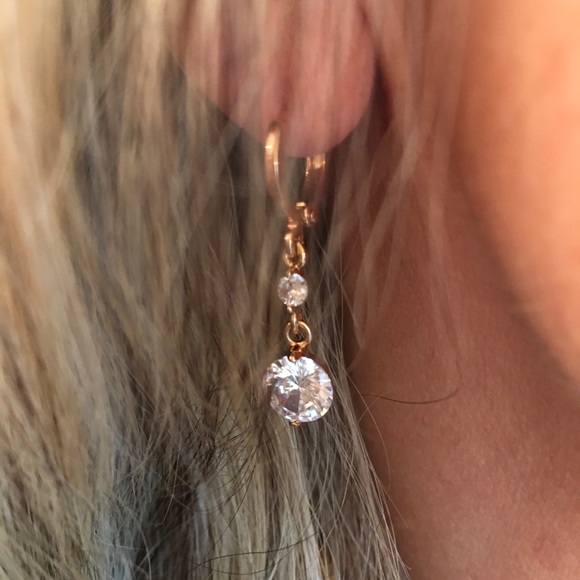 CHECH CRYSTAL and GOLD TONE DANGLE  1 left - Picture 5 of 6